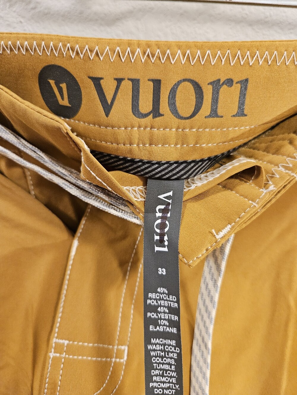 Vuori Puerto Boardshort Men Size 33 Dark Golden Yellow Swim Trunks - Picture 5 of 7